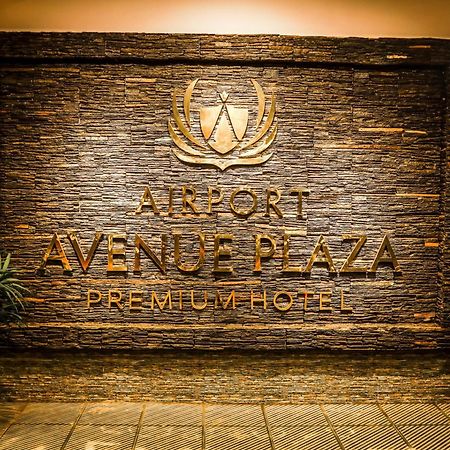 Airport Avenue Plaza Hotel Nedumbassery Bagian luar foto